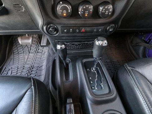 Used 2017 Jeep Wrangler Unlimited Sahara w/ Dual Top Group image 20