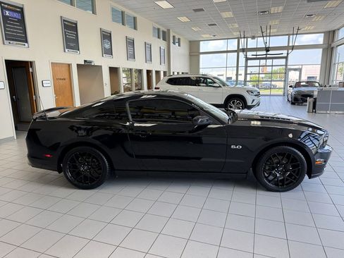 Used 2013 Ford Mustang GT image 47