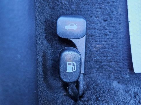 Used 2020 Hyundai Accent SE image 19