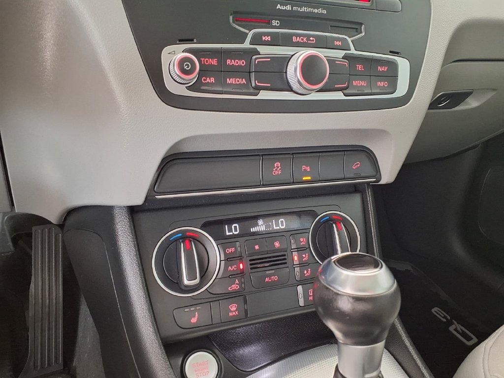 Used 2018 Audi Q3 2.0T Premium w/ Convenience Package FWD image 8