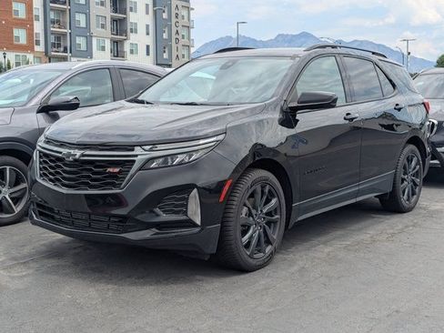 Used 2022 Chevrolet Equinox RS FWD image 3