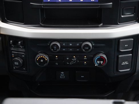 Used 2023 Ford F350 XLT AWD/4WD image 17