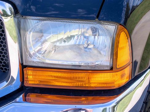 Used 2000 Ford F350 Lariat image 28