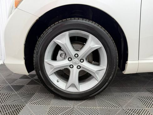 Used 2013 Toyota Venza XLE FWD image 30