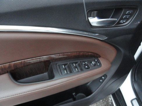 Used 2018 Acura MDX SH-AWD w/ Technology Package image 16