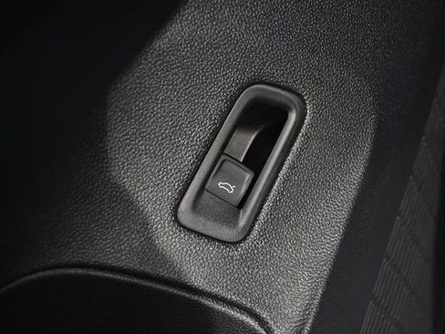 New 2026 Volkswagen Atlas SEL image 9