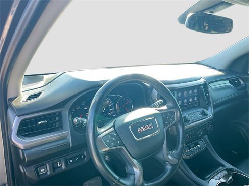 Used 2022 GMC Acadia AT4 w/ Technology Package image 12