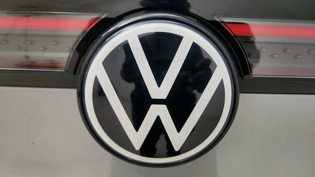 Used 2023 Volkswagen ID.4 S RWD image 31
