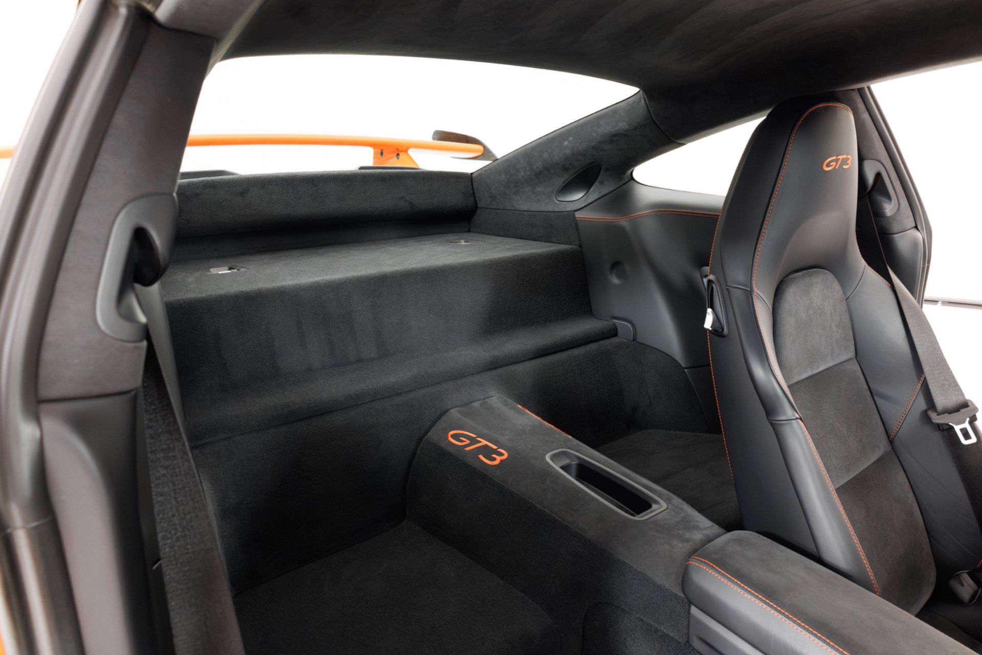 Used 2018 Porsche 911 GT3 RWD image 46