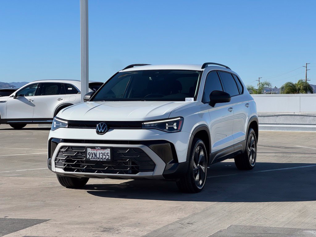 Used 2025 Volkswagen Taos S FWD image 4