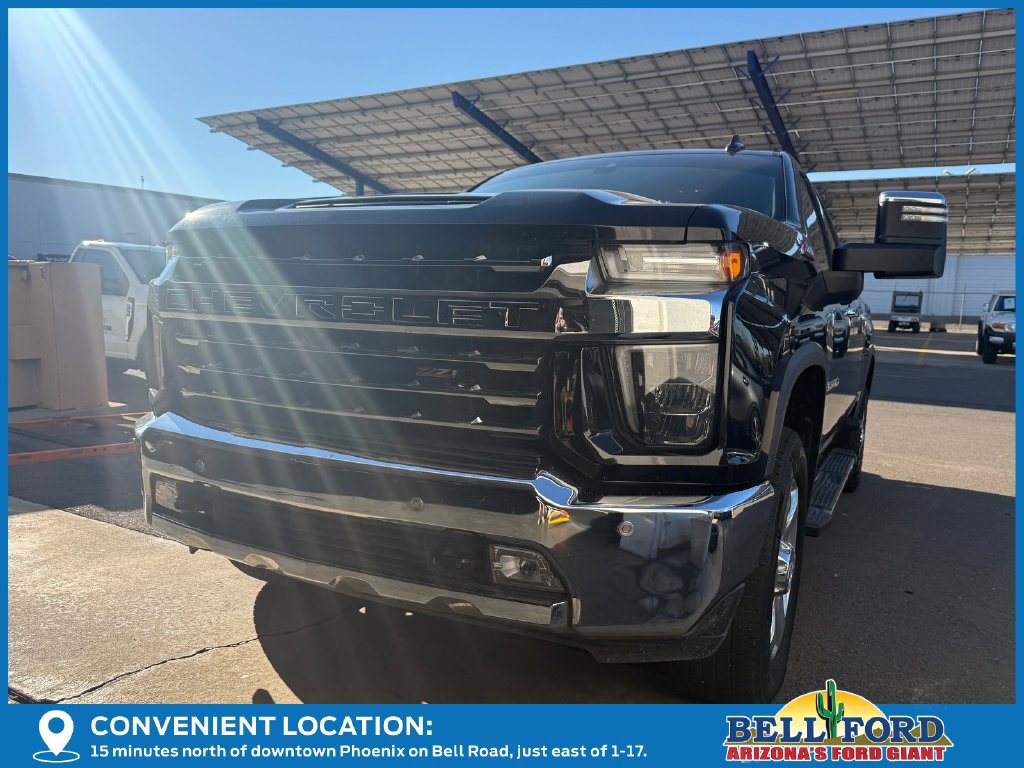 Used 2020 Chevrolet Silverado 3500 LTZ AWD/4WD image 2