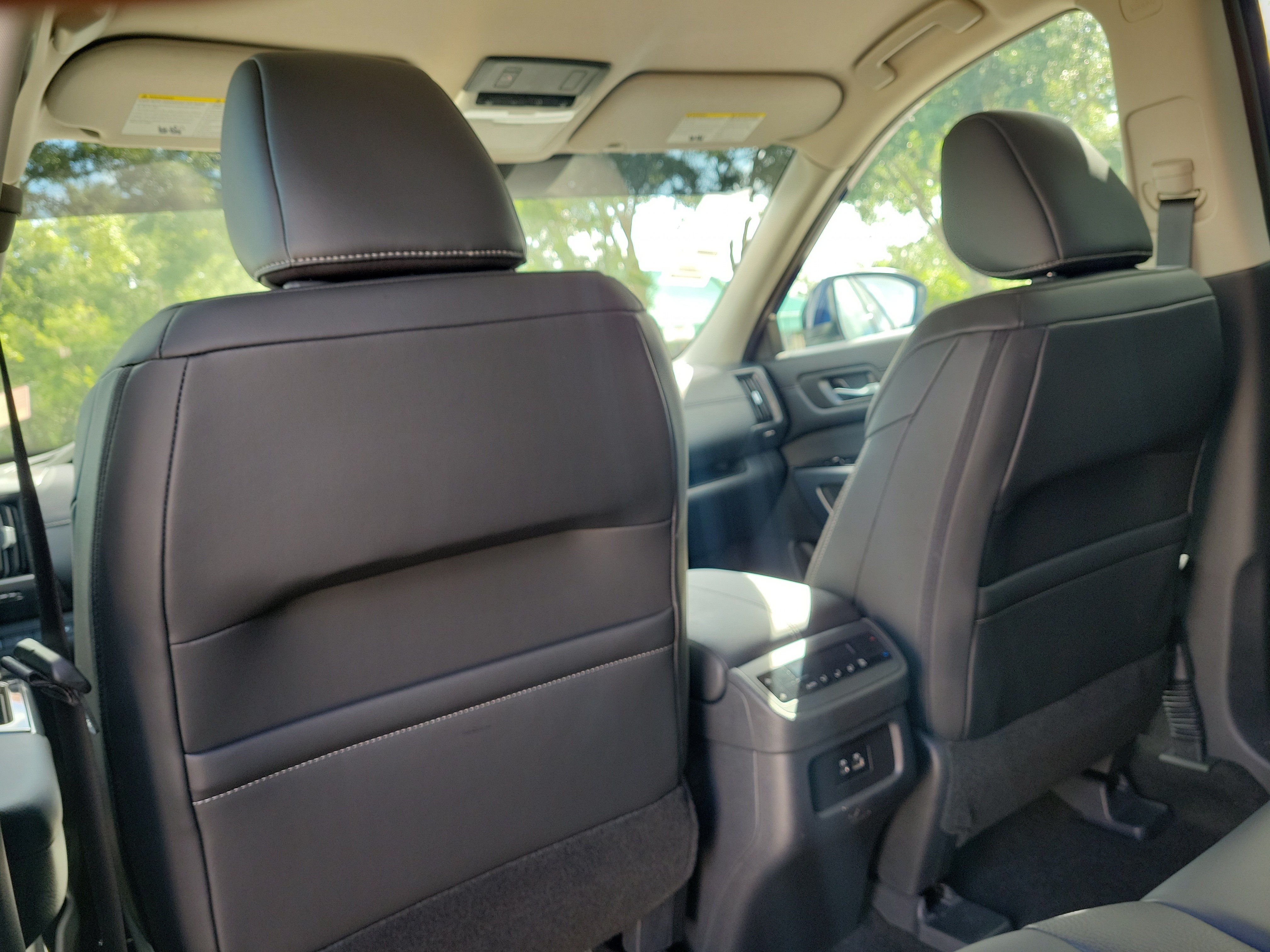 Certified 2025 Nissan Pathfinder SL FWD image 19