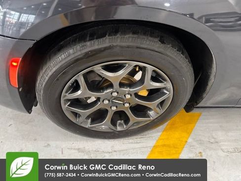Used 2018 Chrysler 300 S AWD/4WD image 41