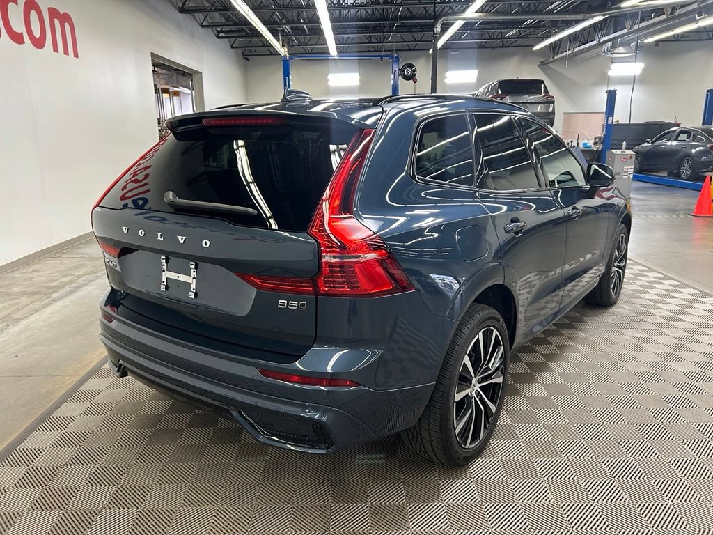 Used 2024 Volvo XC60 B5 Ultimate AWD/4WD image 9