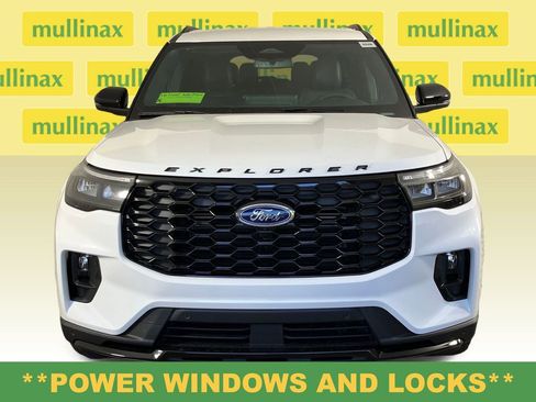 New 2026 Ford Explorer ST-Line w/ ST-Line Street Pack image 16