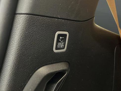 Used 2024 Jeep Grand Wagoneer Series III w/ Rear Seat Video Group 1 image 31