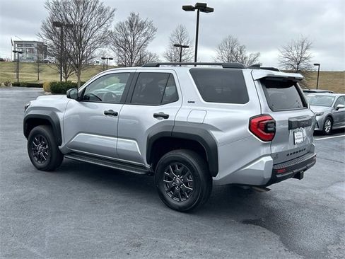 Used 2025 Toyota 4Runner SR5 image 6