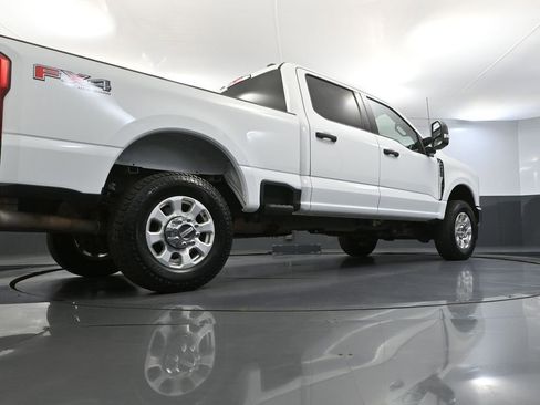 Used 2023 Ford F250 XLT w/ FX4 Off-Road Package AWD/4WD image 49