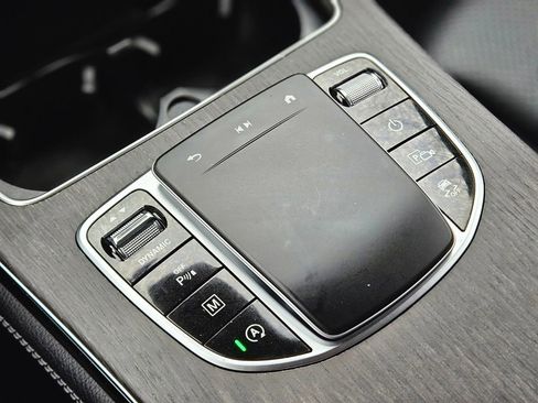 Certified 2020 Mercedes-Benz GLC 300 4MATIC image 24