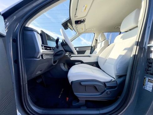 New 2026 Hyundai Santa Fe SE AWD/4WD image 16