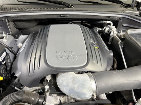 Used 2023 Dodge Durango R/T image 32