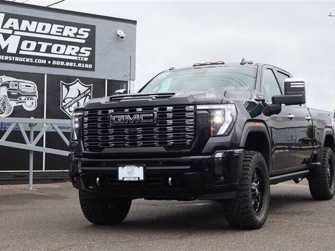 Used 2025 GMC Sierra 3500 Denali Ultimate AWD/4WD image 1