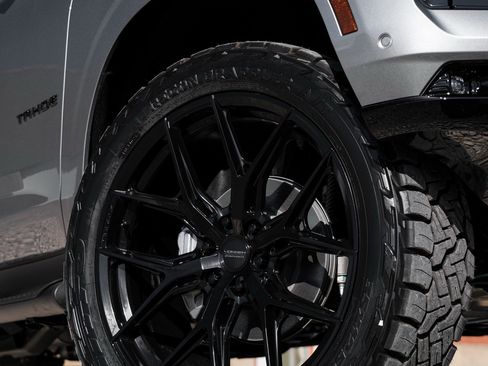 Used 2026 Chevrolet Tahoe Z71 w/ Z71 Off-Road Package image 2