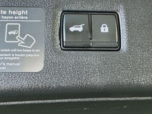 Used 2023 INFINITI QX50 Luxe FWD image 29