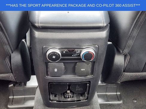 Used 2022 Ford Explorer XLT w/ Equipment Group 202A RWD image 30