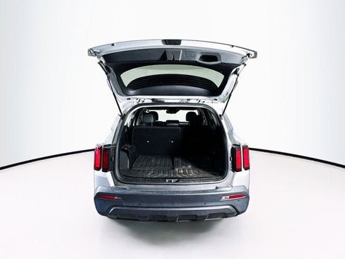 Certified 2022 Kia Sorento S image 25
