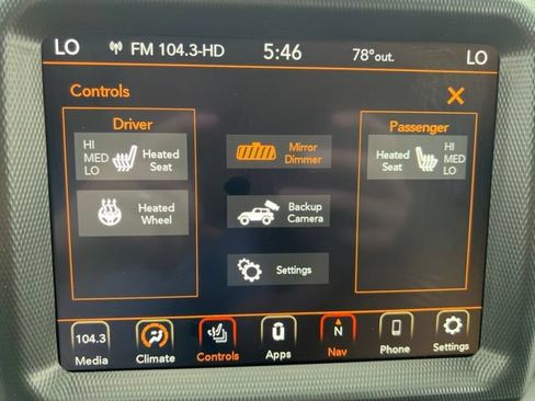 Used 2021 Jeep Wrangler Unlimited Sahara w/ Uconnect 4C Nav & Sound Group AWD/4WD image 25