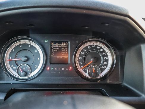 Used 2024 RAM 1500 Warlock AWD/4WD image 25