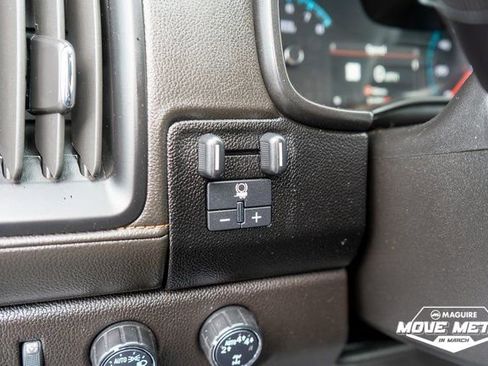 Used 2022 GMC Canyon AT4 w/ Trailering Package image 18