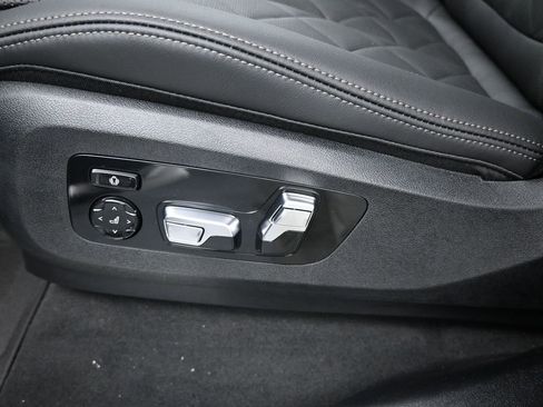 New 2026 BMW X7 xDrive40i w/ M Sport Package image 15