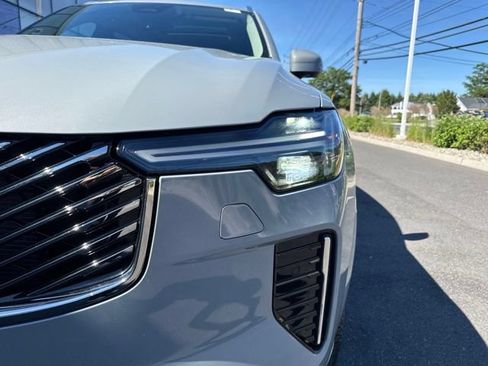 Certified 2025 Volvo XC90 B6 Plus AWD/4WD image 8
