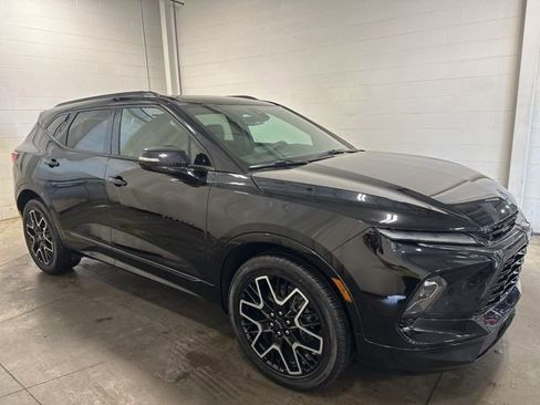 Used 2024 Chevrolet Blazer RS w/ Enhanced Convenience Package AWD/4WD image 3