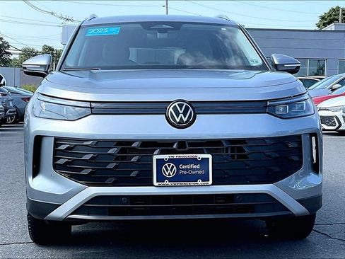 Used 2026 Volkswagen Tiguan SE AWD/4WD image 8
