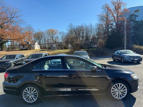 Used 2014 Volkswagen Jetta SE image 8