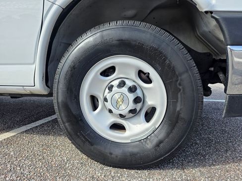 Used 2024 Chevrolet Express 2500 Work Van w/ Driver Convenience Package image 24