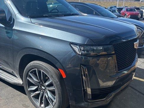 Used 2021 Cadillac Escalade ESV Sport Platinum w/ Heavy-Duty Trailer Package image 13