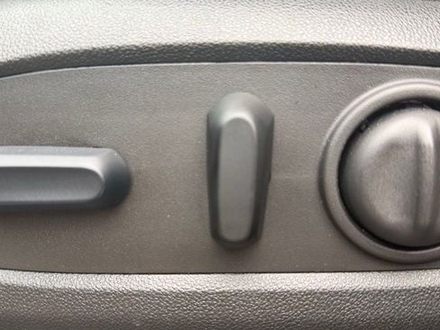 Used 2024 Chevrolet Equinox LT AWD/4WD image 21