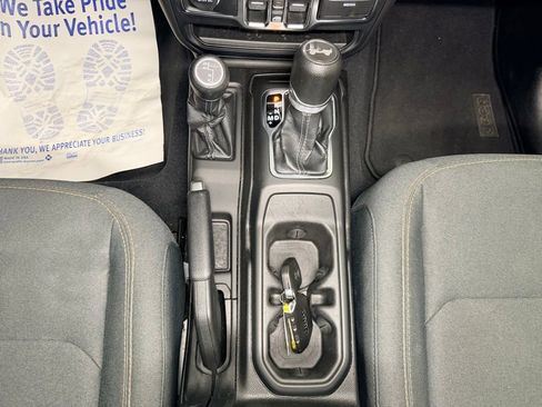 Used 2024 Jeep Wrangler Unlimited Sport AWD/4WD image 14
