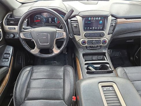 Used 2019 GMC Yukon XL Denali w/ Denali Ultimate Package image 20