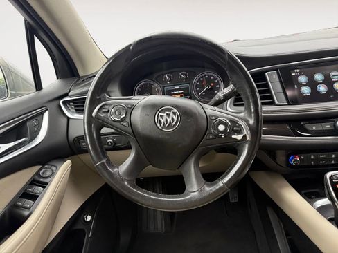 Used 2019 Buick Enclave Essence FWD image 10