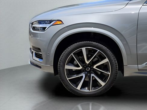 New 2025 Volvo XC90 B6 Plus w/ Protection Package Premier AWD/4WD image 39