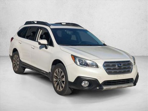 Used 2016 Subaru Outback 2.5i Limited image 3