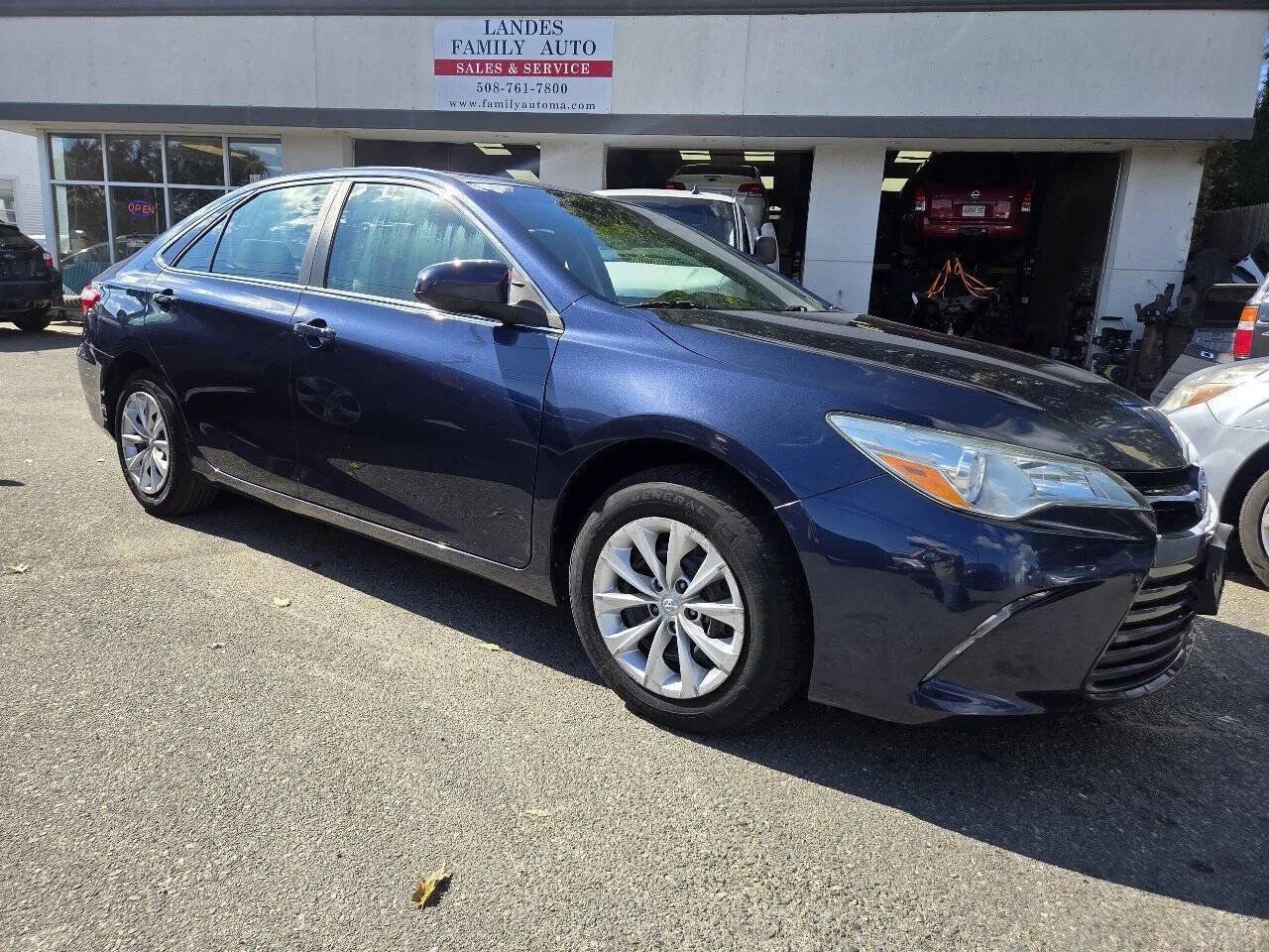 Used 2015 Toyota Camry LE FWD image 50