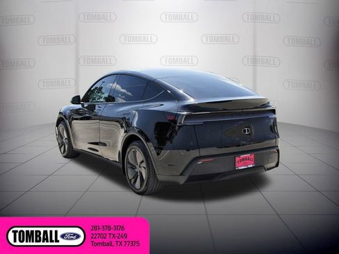 Used 2026 Tesla Model Y 2WD image 5