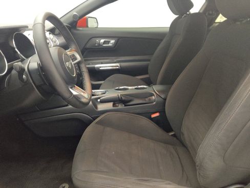 Used 2017 Ford Mustang Coupe RWD image 17