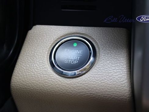 Used 2020 Ford F250 Lariat w/ Lariat Ultimate Package AWD/4WD image 24